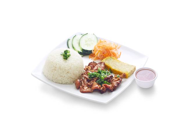 Order Steamed Crush Rice with Grilled Pork and Egg Quiche (Cơm Tấm Thịt Nướng Chả) food online from Pho Hai Duong store, Annandale on bringmethat.com