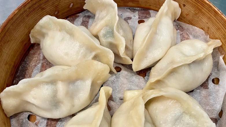 Order Leek, Pork, & Shrimp Dumpling (8 pcs) food online from 88 Baobao store, Castro Valley on bringmethat.com