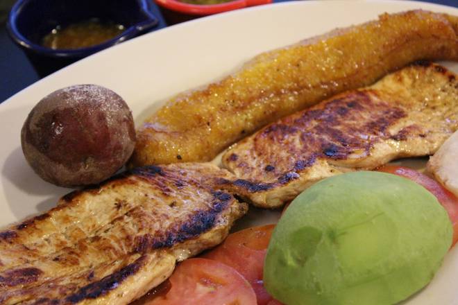 Order Pechuga food online from Mondongo's Restaurant store, Doral on bringmethat.com