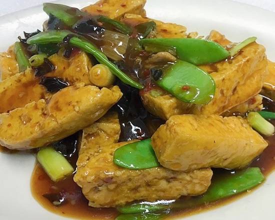 Order Bean Curb in Garlic Sauce  food online from Shiao Lan Kung Restaurant store, Philadelphia on bringmethat.com