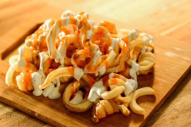 Order Buffalo Ranch Fries food online from Hot Wings Cafe store, Glendale on bringmethat.com
