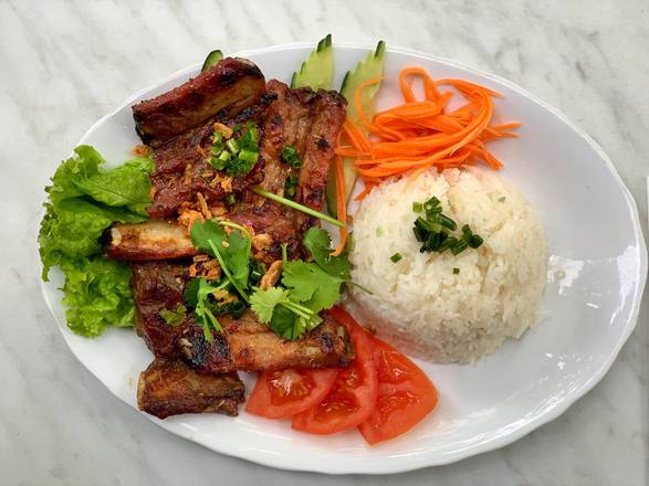 P3. Travers de porc à la sauce miel et pamplemousse