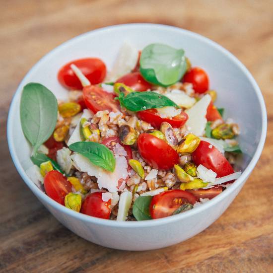 Order Farro Salad food online from Ggiata Delicatessen store, Los Angeles on bringmethat.com