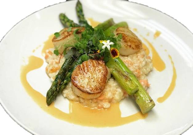 Order Sea Scallop Risotto food online from blu on the Avenue store, Winter Park on bringmethat.com