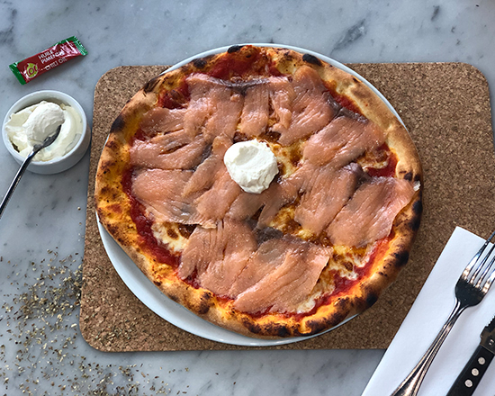 Pizza salmone