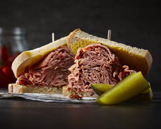 Mtl Smoked Meat Sandwich