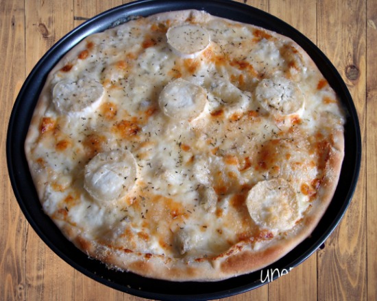Pizza aux 4 fromages