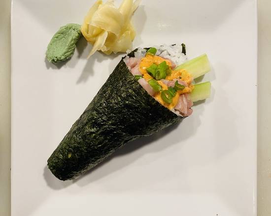 Order Spicy Yellowtail Roll food online from Rien Tong Restaurant store, Arlington on bringmethat.com