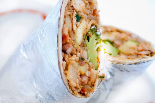 Order Spicy Chicken Wrap food online from Pita Jungle store, Glendale on bringmethat.com
