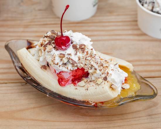 Order Banana Split food online from Gunthers Quality Ice Cream store, Sacramento on bringmethat.com