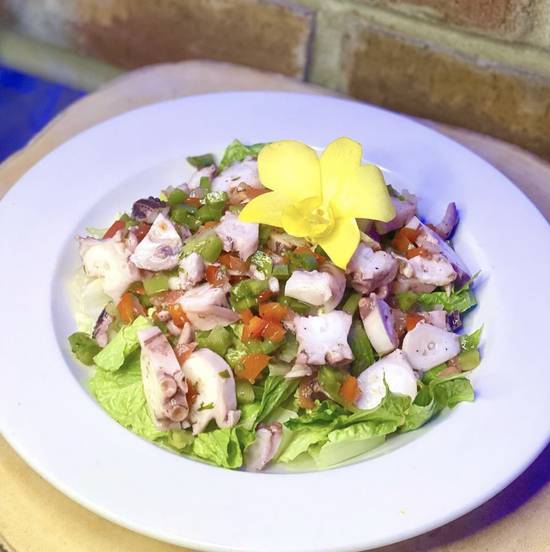 Order Ensalada De Pulpo food online from Terra Luna Cafe store, Providence on bringmethat.com