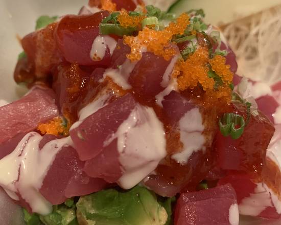 Order Tuna and Avocado Salad food online from Samurai Sushi store, Heathrow on bringmethat.com