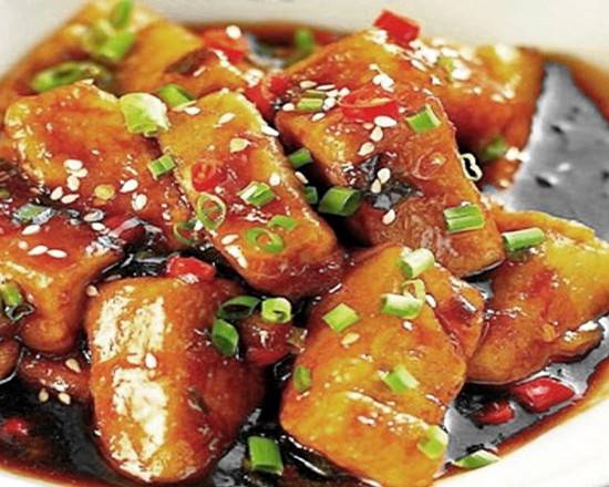 Order General Tso's Tofu 左宗豆腐 food online from Jin Ding Restaurant store, Bryn Mawr on bringmethat.com