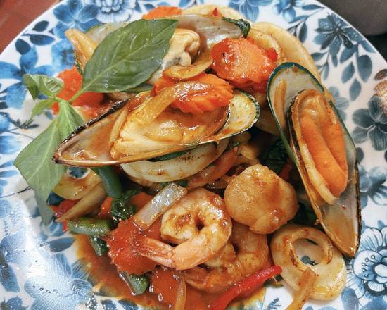 Order Broken Sea food online from Jai Dee Restaurant store, New York on bringmethat.com