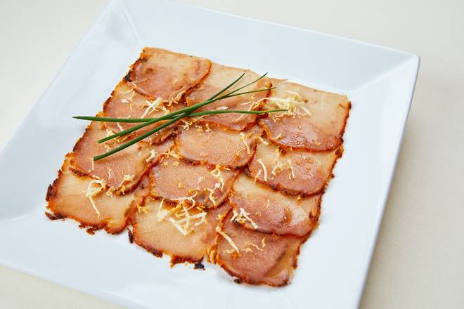 Order Tuna Carpaccio food online from Caffe Abbracci store, Miami on bringmethat.com