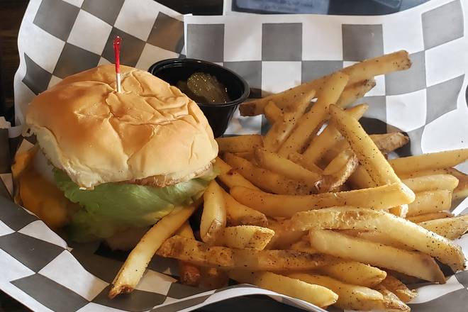 Order Grilled Chicken Sandwich food online from Breakers Grill store, Florence on bringmethat.com