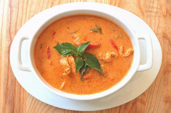 Order Red Curry food online from Coco Thai Cuisine store, Orlando on bringmethat.com