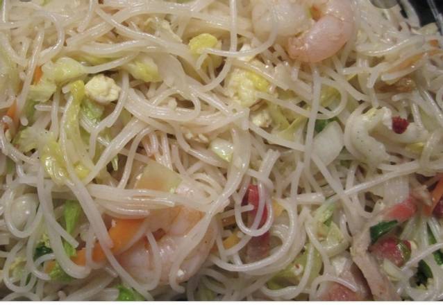 Order House Special Mei Fun food online from Red Apple Chinese Restaurant store, Harahan on bringmethat.com