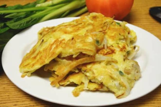 Order 芙蓉蛋 Egg Fu Yong food online from Golden Eagle Chinese store, Honolulu on bringmethat.com