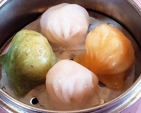 Order  Crystal Shrimp Dumpling (4pcs) 水晶虾饺 food online from Jin Ding Restaurant store, Bryn Mawr on bringmethat.com