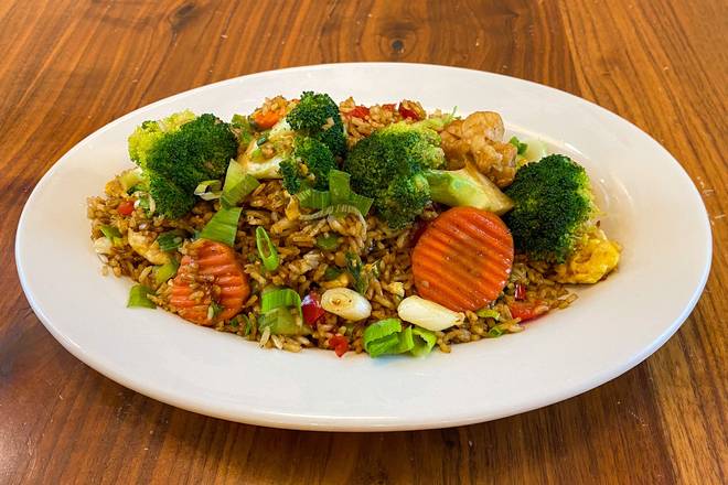 Order Chaufa Vegetariano food online from Sabor Peruano store, Rahway on bringmethat.com