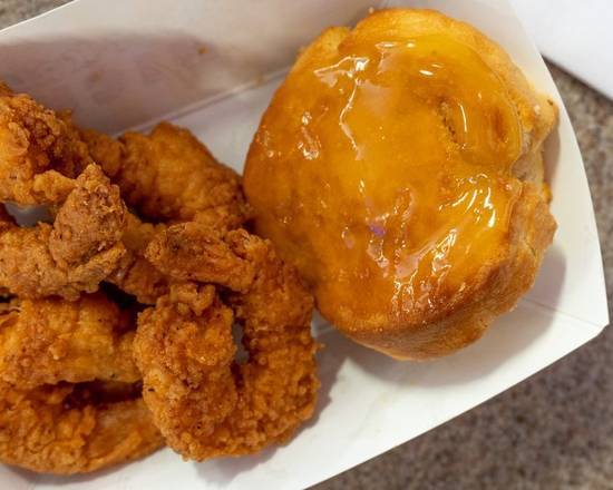 Order Fried Shrimp food online from Krispy Krunchy Chicken store, Minneapolis on bringmethat.com