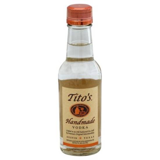 Order TITO'S HANDMADE VODKA 200ml food online from Rocky Liquor store, Claremont on bringmethat.com