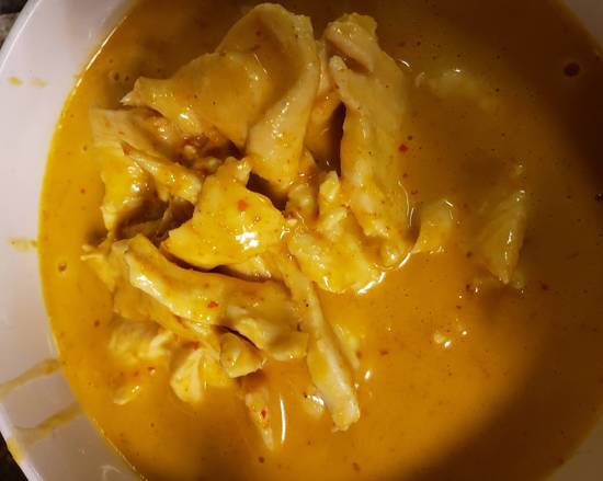 Order 65 Yellow Curry food online from Suthathip Thai Restaurant store, Anaheim on bringmethat.com