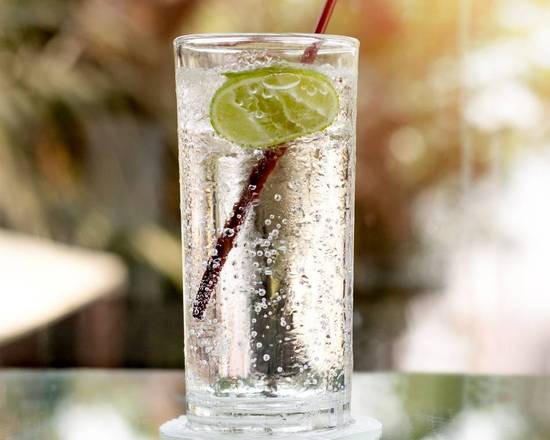Order La Croix Sparkling Water Lemon (12 oz) food online from Cappone's Chocolate Cake store, San Francisco on bringmethat.com