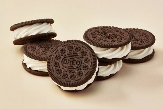 Order Oreo® Rounders (6-pack) food online from Carvel store, Miami on bringmethat.com