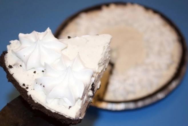 Order Cookies & Cream Ice Cream Pie food online from Tanya & Matt Ice Cream store, Tampa on bringmethat.com
