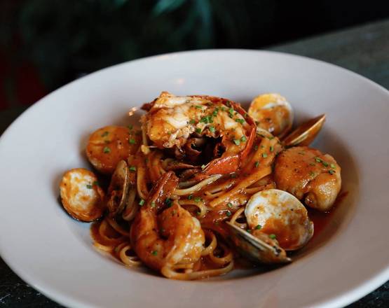 Order Seafood Linguini food online from Saint Rocco's New York Italian store, Dallas on bringmethat.com