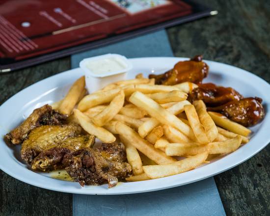 Order Wings Basket food online from Jb Billiards And Bar store, Forest Park on bringmethat.com