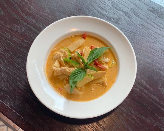 Order Red Curry food online from Kare Thai Bistro store, New York on bringmethat.com