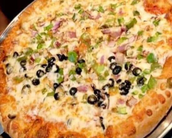 Order All Veggie Pizza food online from Mama Mia Italian Cuisine store, Knoxville on bringmethat.com