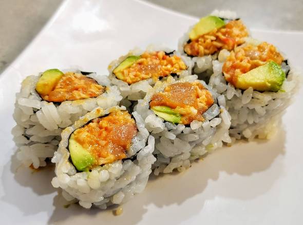 Order Spicy Ocean Roll food online from Uwu Sushi store, Rochester on bringmethat.com