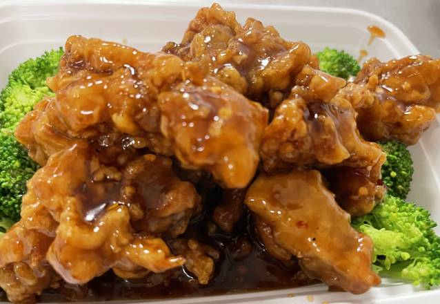 Order General Tso's Chicken food online from Auntie Lee store, CHAMPAIGN on bringmethat.com