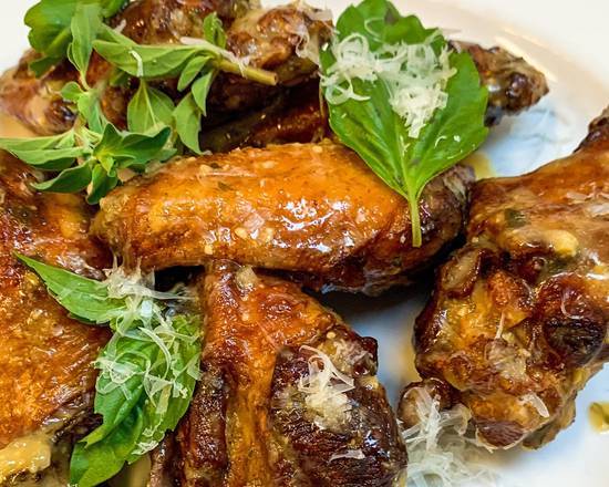 Order Italian Wings food online from Foodhaul store, Elk Grove Village on bringmethat.com