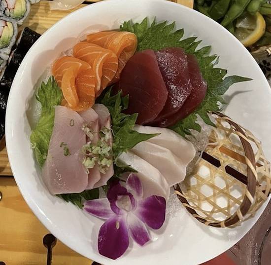 Order Sashimi Regular (12 pcs) food online from Sushi Bear Sushi & Grill store, Jacksonville on bringmethat.com