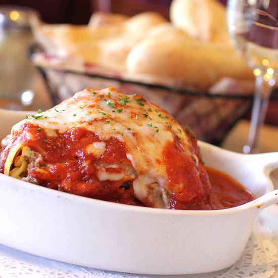 Order Homemade Meat Lasagna food online from Mama Theresa's store, Westbury on bringmethat.com