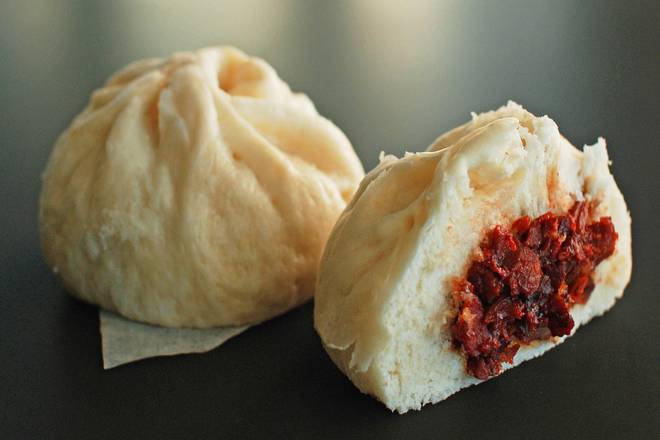 Order Steam Pork Buns food online from Tapioca Express store, San Diego on bringmethat.com