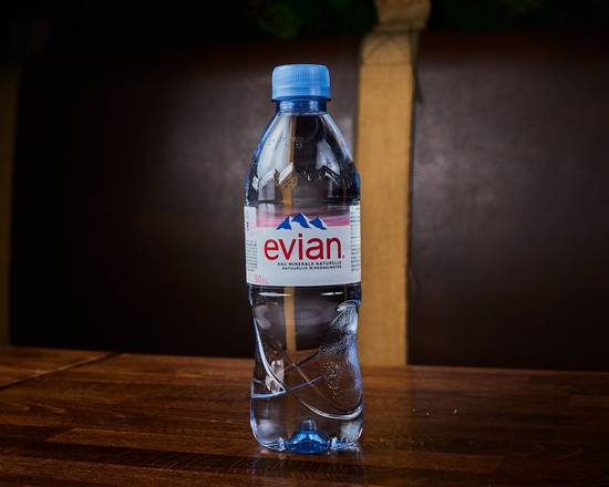 Eau plate