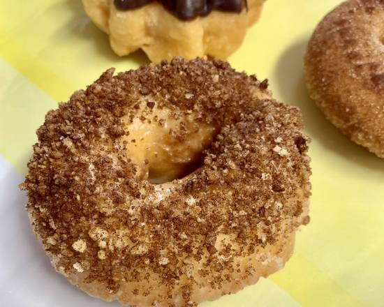 Order Cinnamon Crumb Cake Donut food online from Donuts & Delites store, Van Nuys on bringmethat.com