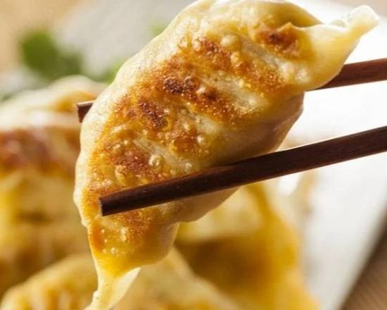 Order Chicken Dumpling-Crispy  (6pcs) food online from Emporium Thai Cuisine store, Los Angeles on bringmethat.com