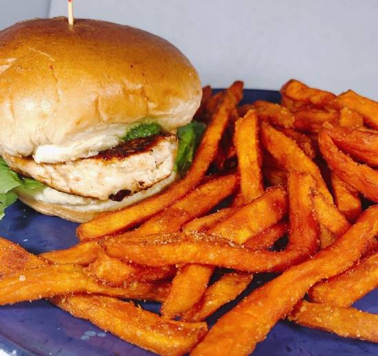 Order Pesto Chicken Sandwich food online from Dilworth Neighborhood Grille store, Charlotte on bringmethat.com