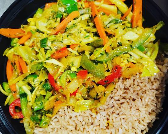 Order Curried Stir Fried Veggie(lrg) food online from Ultimate Grill store, New York on bringmethat.com