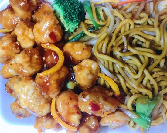Order Orange Chicken  combination  food online from New Golden House store, Philadelphia on bringmethat.com