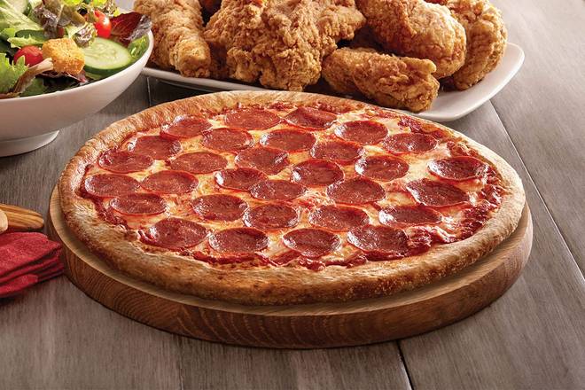 Order Pepperoni Pizza food online from Golden Corral store, Beaumont on bringmethat.com