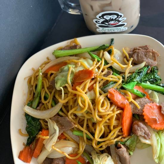 Order CHOW MEIN food online from Pho Sho Fusion House store, Porterville on bringmethat.com