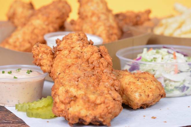 Order Tendies 5 Tender Combo food online from Tendies Chicken Tenders store, Indianapolis on bringmethat.com
